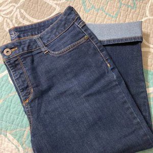 St John's Bay Capris